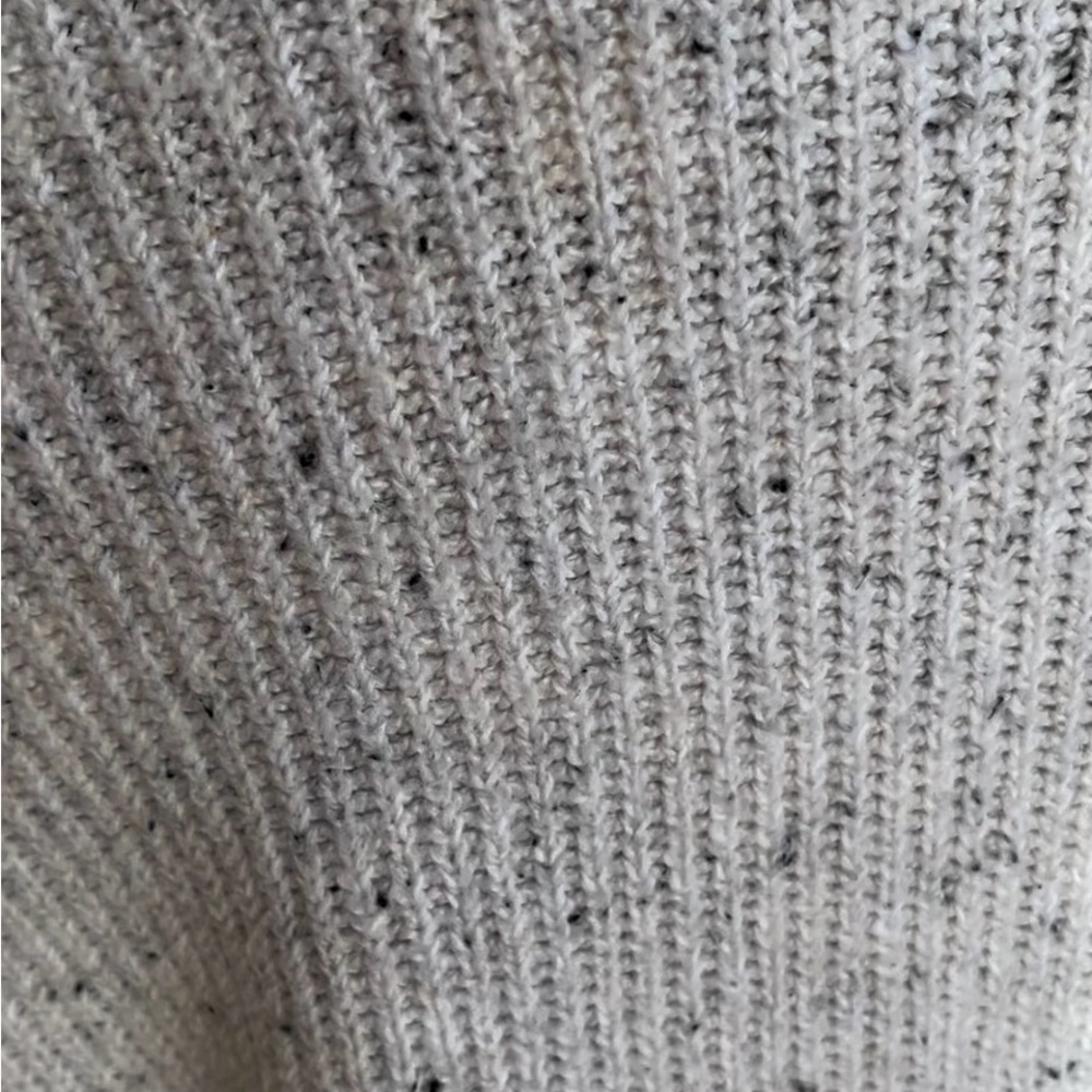 Jessica Simpson beige turtleneck - Picture 7 of 7